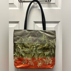 Embroidered Tote green / corral